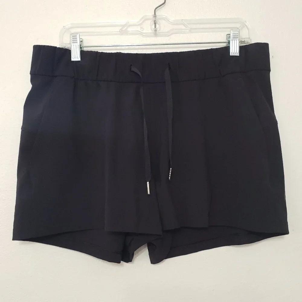 Lululemon On The Fly Short